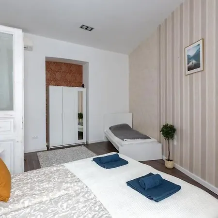 Appartement Chic, Captivating Space Boedapest