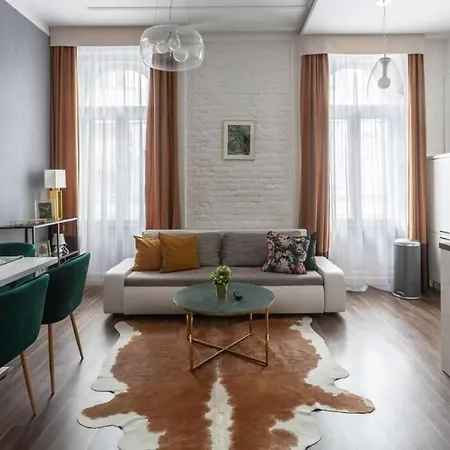 Chic, Captivating Space Budapeste